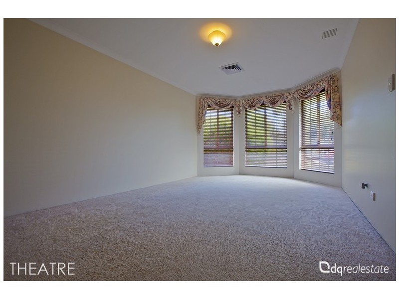 26 Carwoola Circle, Carramar WA 6031