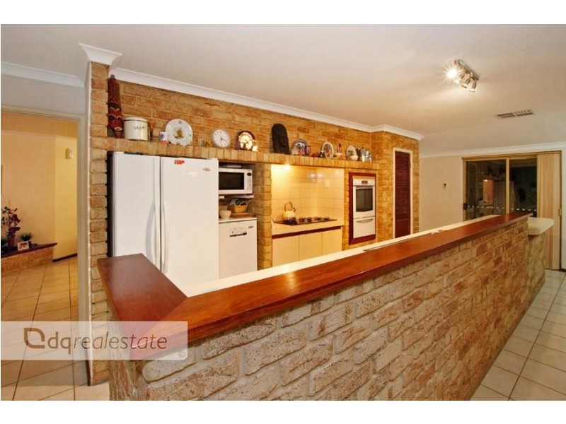 39 Chichester Drive, Woodvale WA 6026