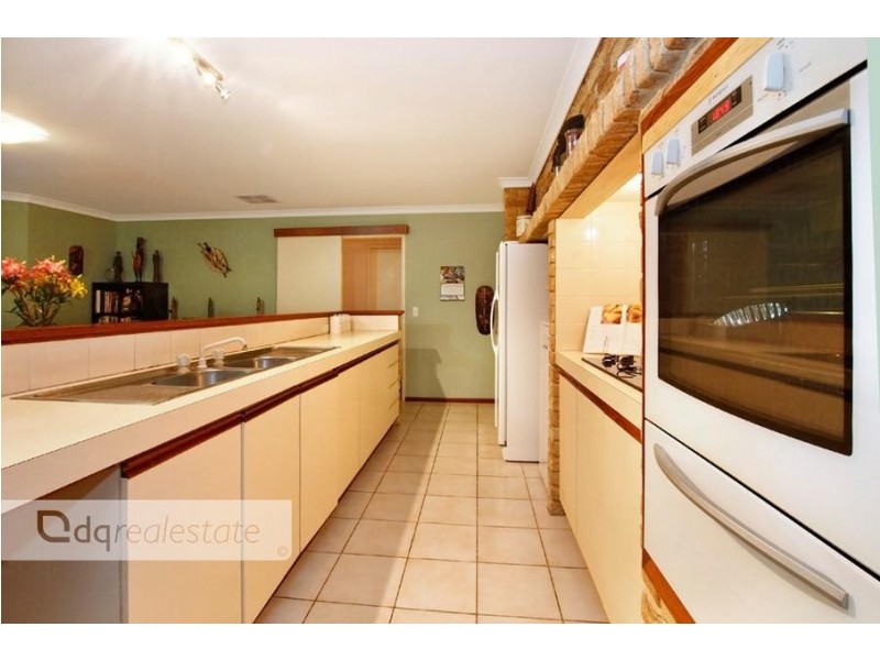 39 Chichester Drive, Woodvale WA 6026