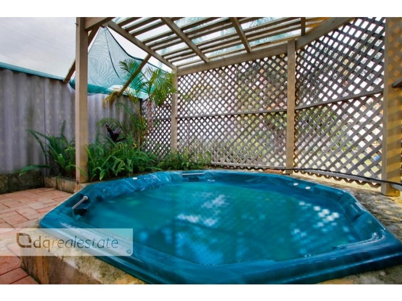 39 Chichester Drive, Woodvale WA 6026