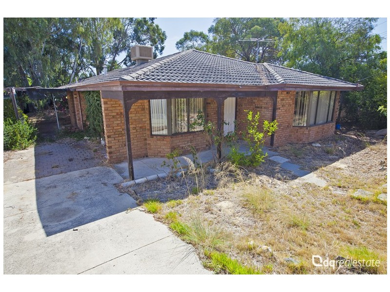 4 Roxwell Way, Girrawheen WA 6064