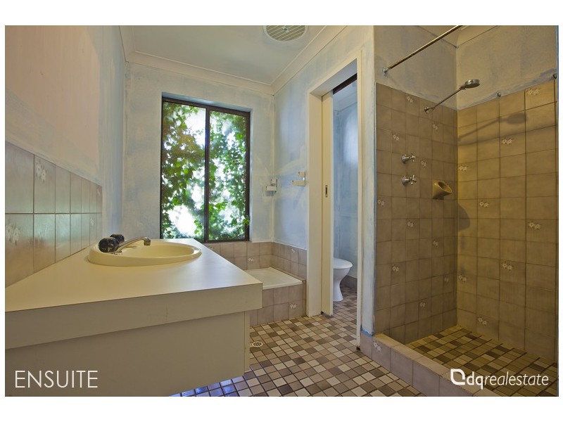 4 Roxwell Way, Girrawheen WA 6064