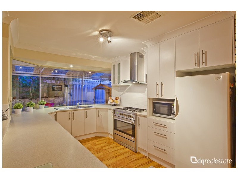 9 Marlandy Court, Woodvale WA 6026