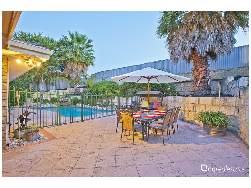 9 Marlandy Court, Woodvale WA 6026