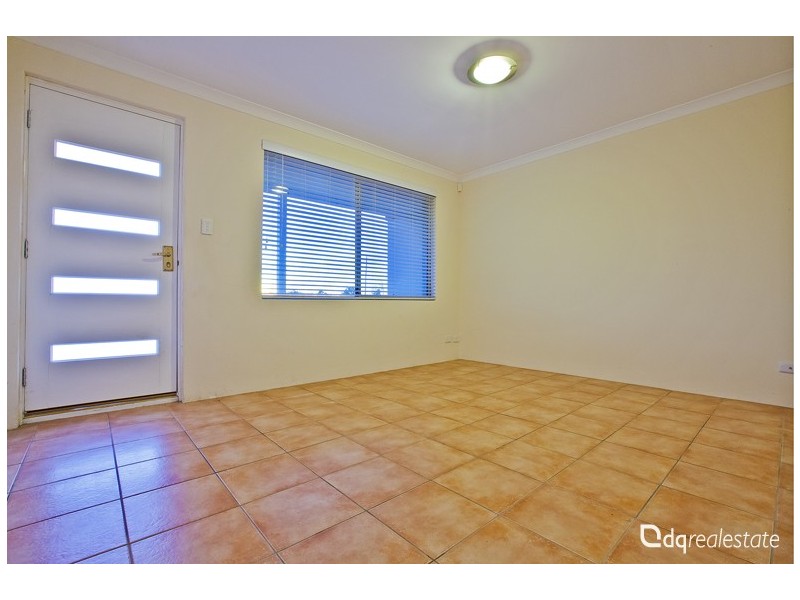 24 Firmstone Circle, Landsdale WA 6065