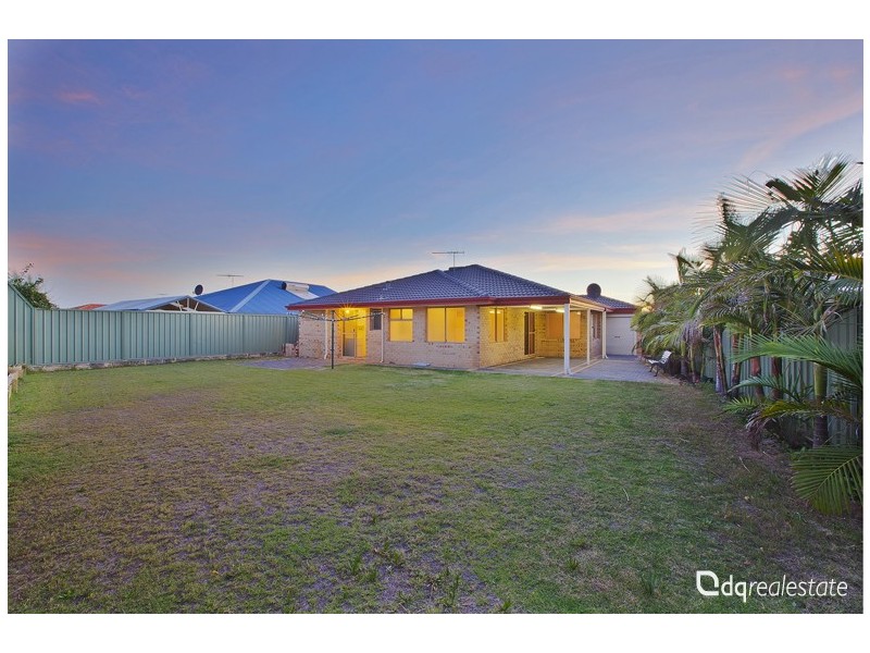 24 Firmstone Circle, Landsdale WA 6065