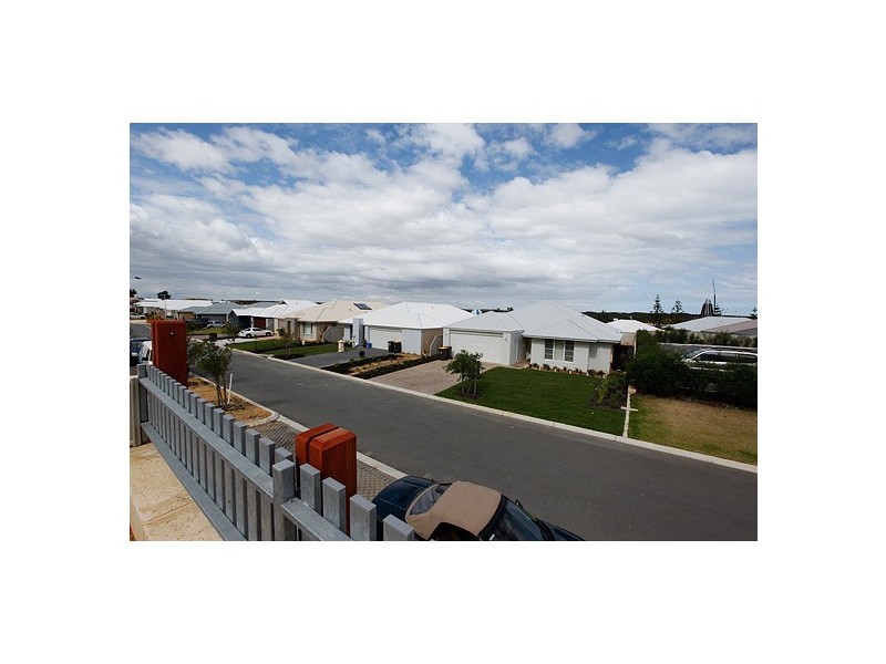 45 Leeway Loop, Alkimos WA 6038