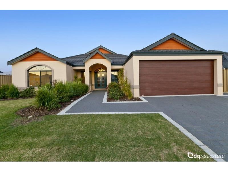 4 Cozens Road, Tapping WA 6065