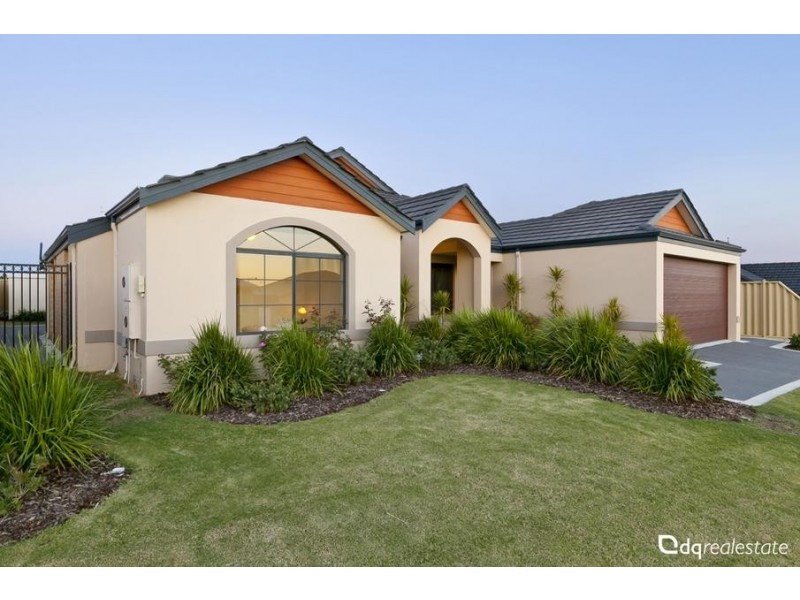 4 Cozens Road, Tapping WA 6065