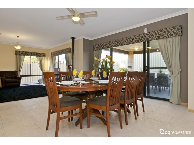 4 Cozens Road, Tapping WA 6065