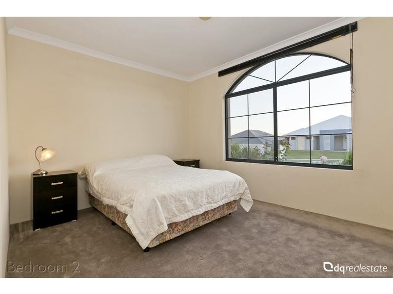 4 Cozens Road, Tapping WA 6065