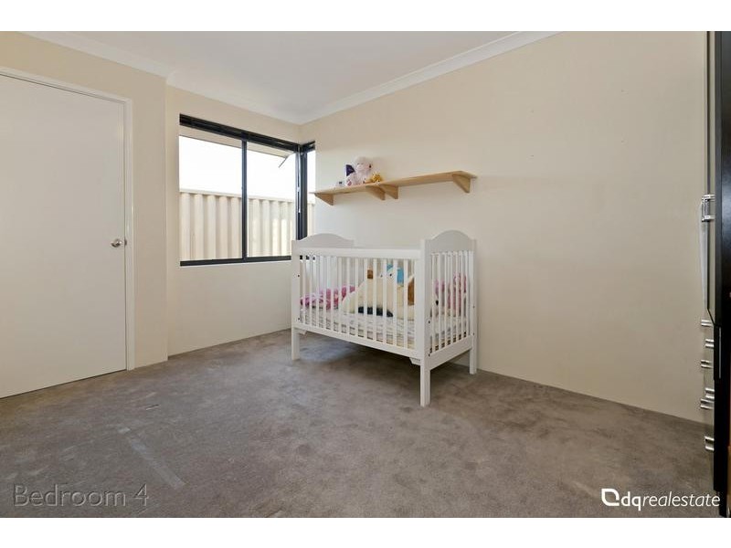 4 Cozens Road, Tapping WA 6065