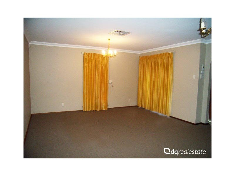 2/20 Dempster Road, Karrinyup WA 6018