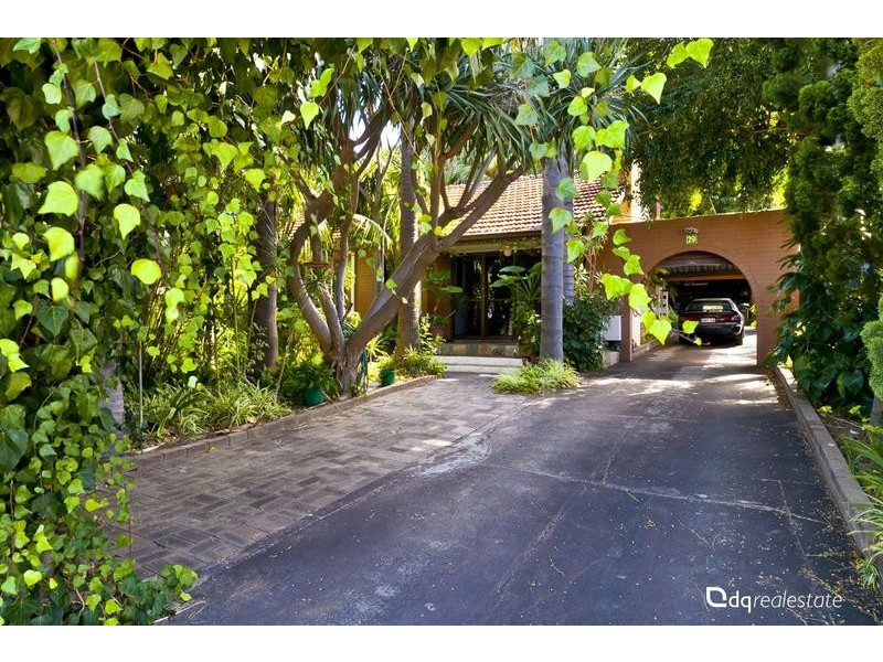 29 Walderton Avenue, Balga WA 6061