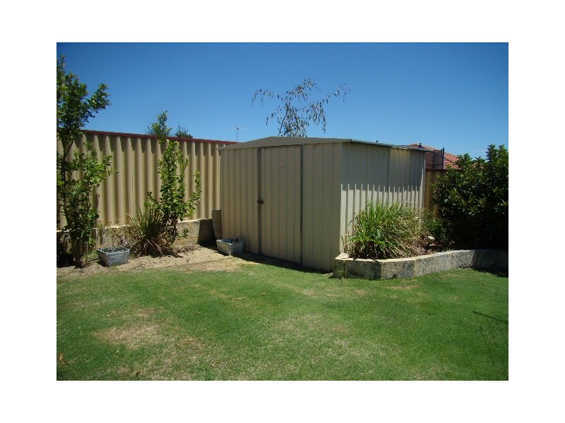 24 Eradu Ramble, Hocking WA 6065