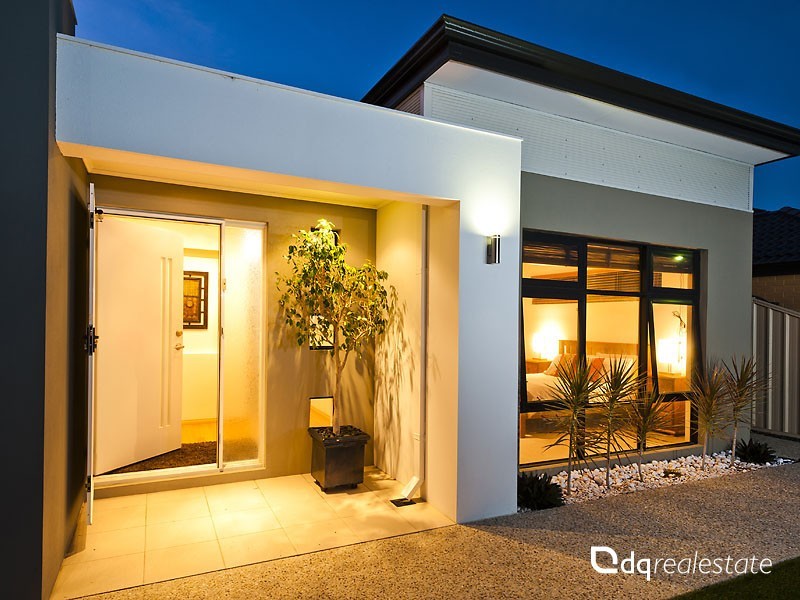 21 Hillsdale Rise, Darch WA 6065