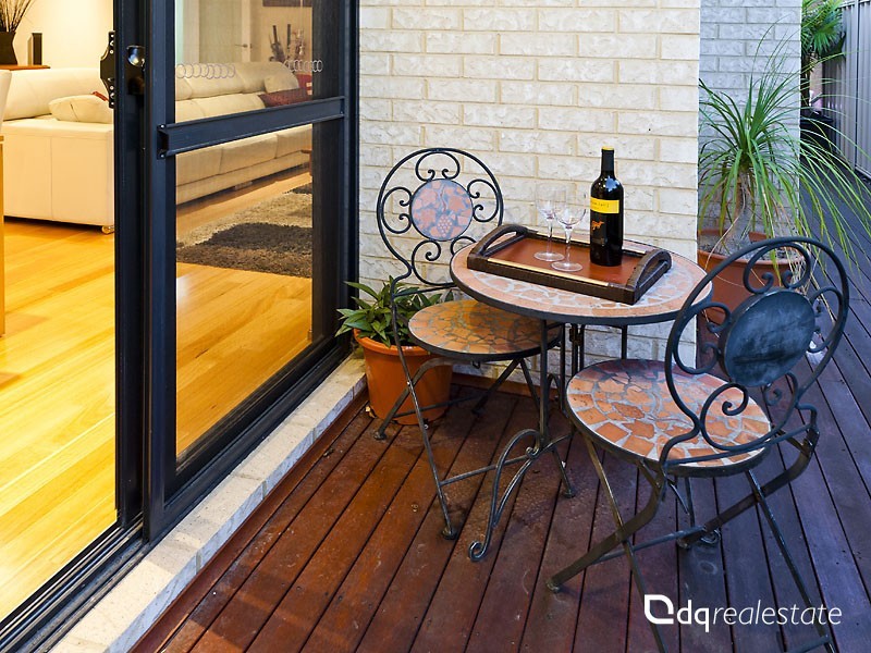 21 Hillsdale Rise, Darch WA 6065