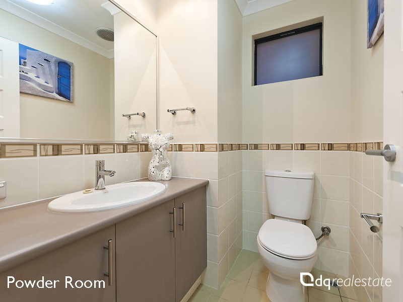 21 Hillsdale Rise, Darch WA 6065