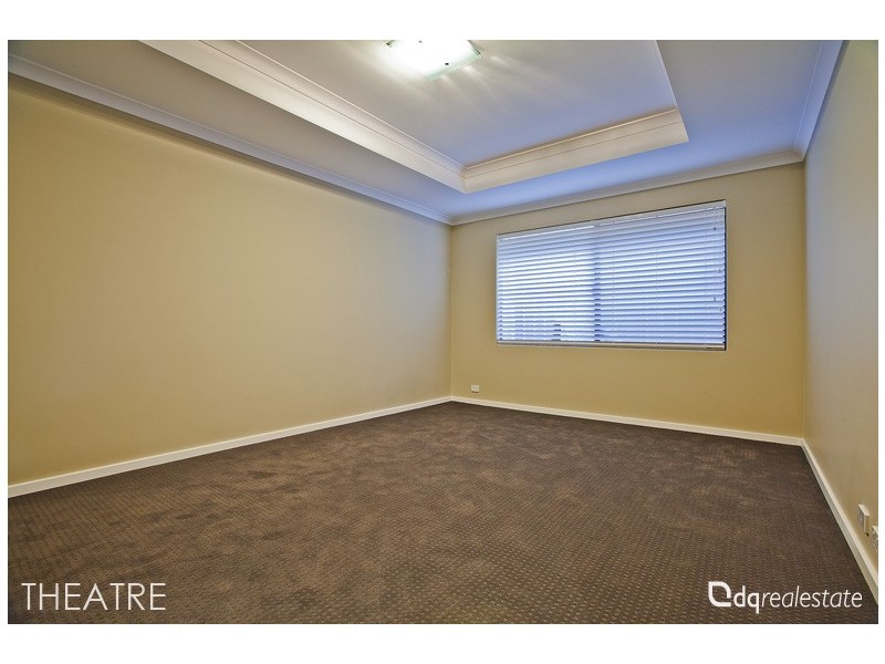 33 Bathurst Gardens, Darch WA 6065