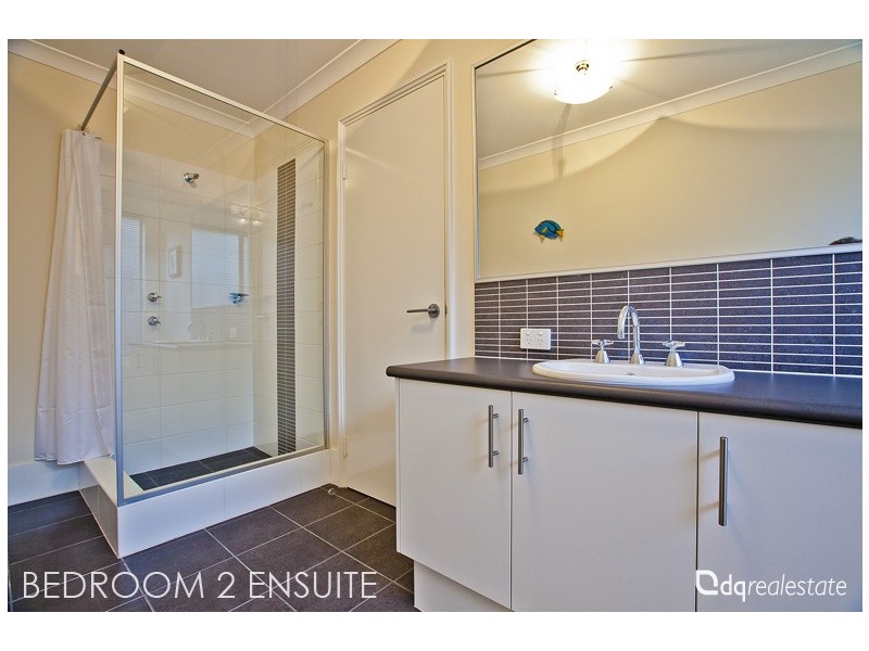 33 Bathurst Gardens, Darch WA 6065