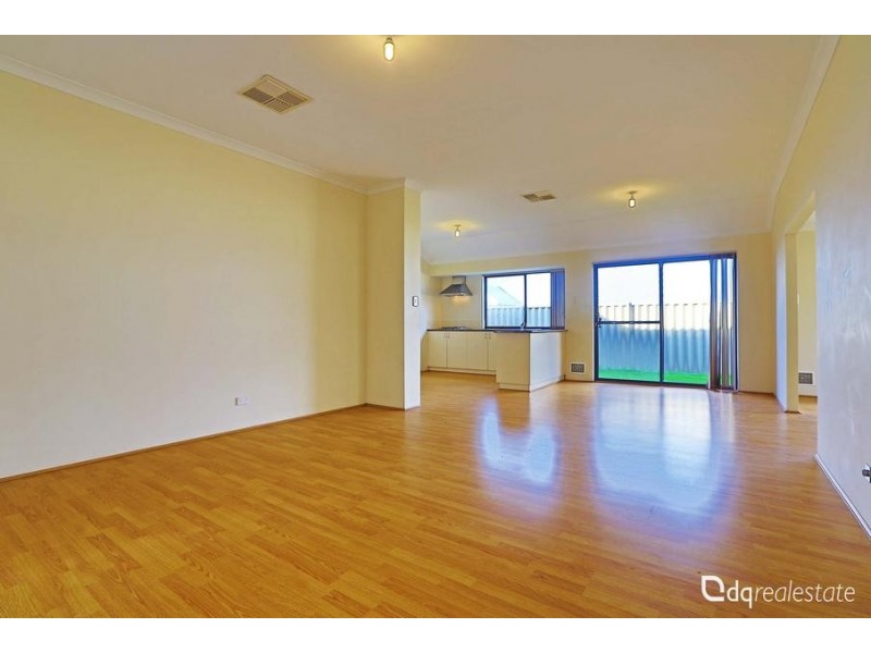 7 Cozens Road, Tapping WA 6065