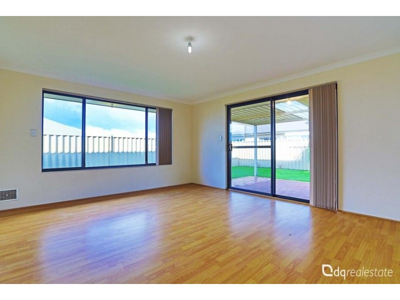 7 Cozens Road, Tapping WA 6065