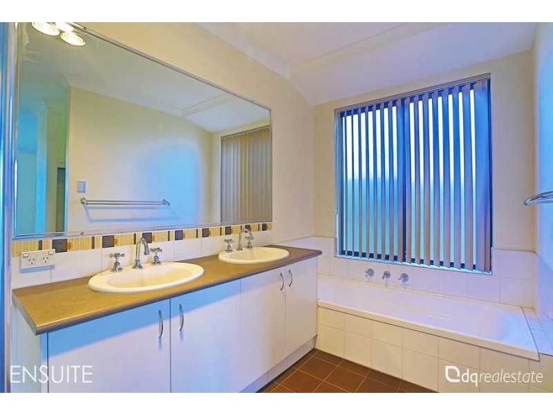 7 Cozens Road, Tapping WA 6065