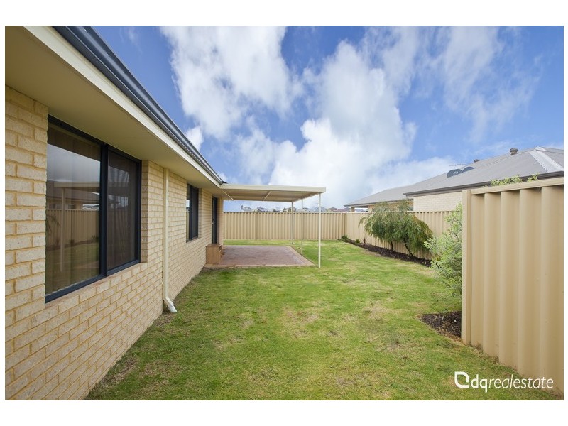 7 Cozens Road, Tapping WA 6065