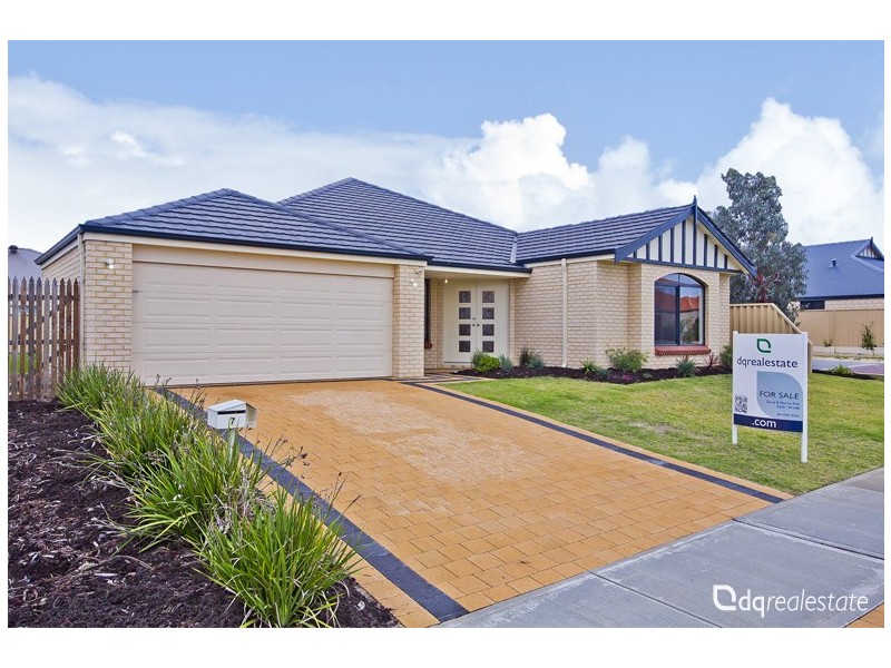 7 Cozens Road, Tapping WA 6065