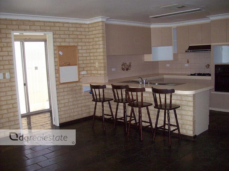 20 Whitworth Avenue, Girrawheen WA 6064