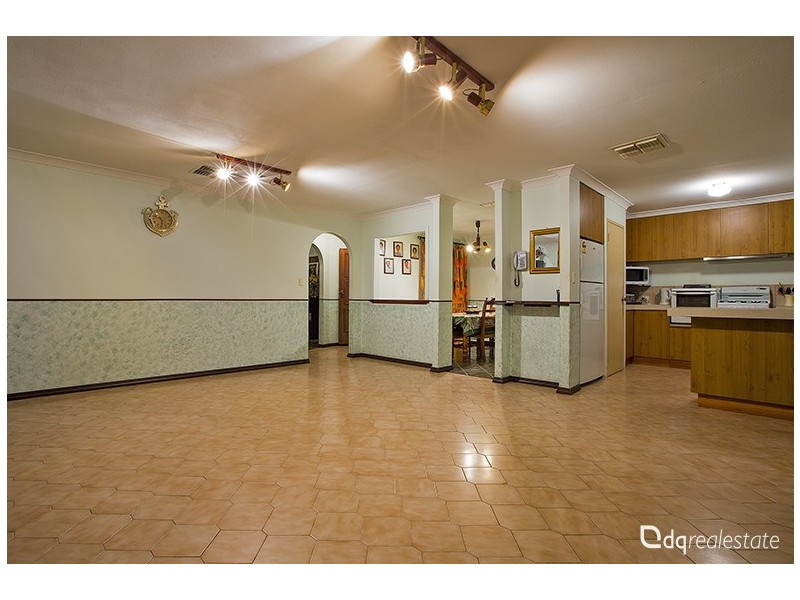 91 Jacaranda Drive, Ballajura WA 6066