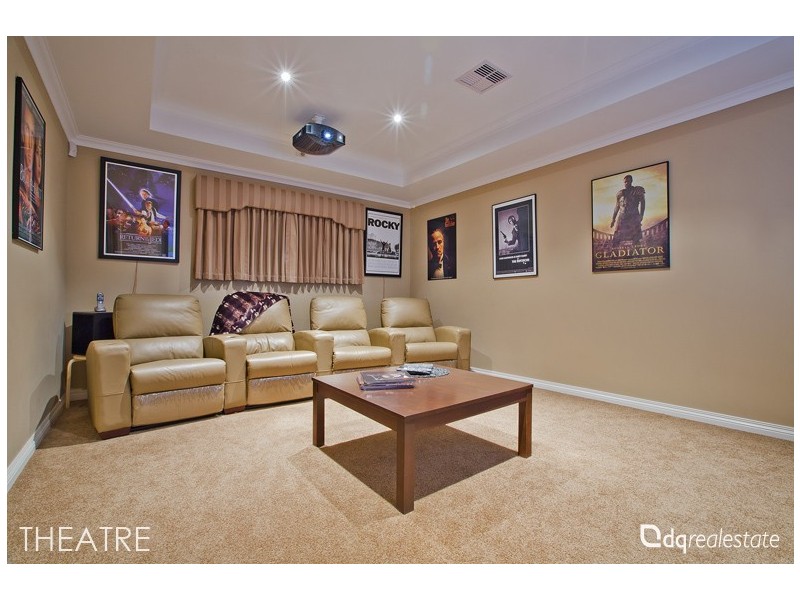 1 Shiralee Bend, Carramar WA 6031