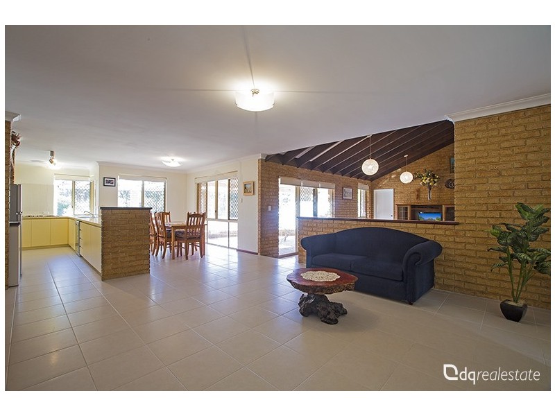 16 Garrong Close, Edgewater WA 6027