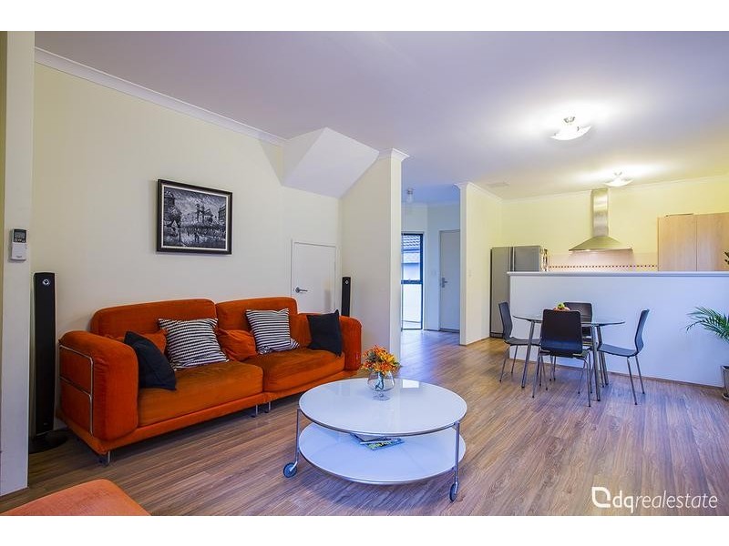 B/25 Steyning Way, Westminster WA 6061