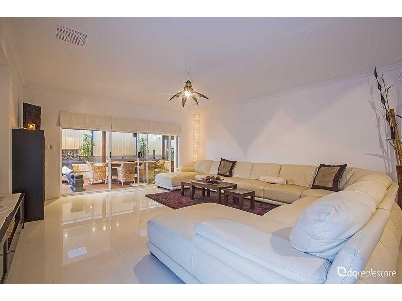 5 Gerygone Pass, Tapping WA 6065