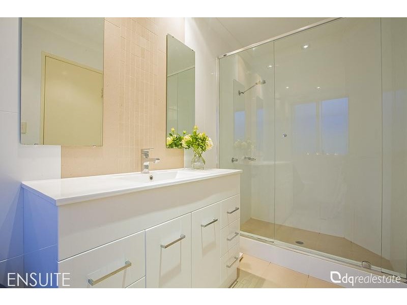 25 Palmerston Crescent, Tapping WA 6065