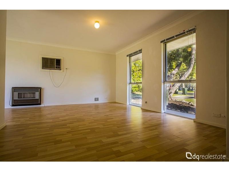 8 Waidup Street, Wanneroo WA 6065