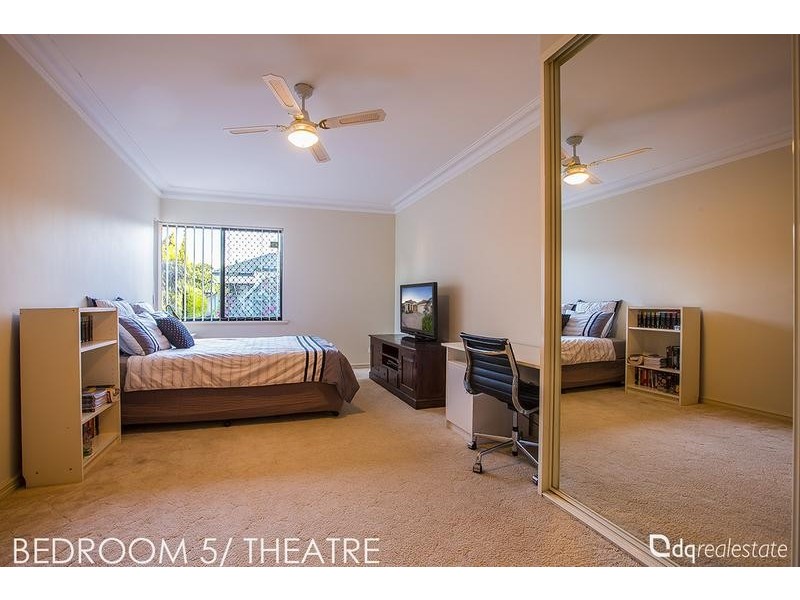 6 Goldfinch Loop, Woodvale WA 6026