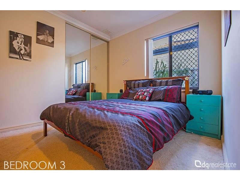 6 Goldfinch Loop, Woodvale WA 6026