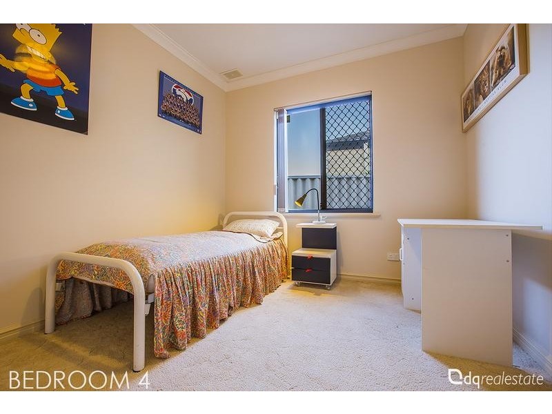 6 Goldfinch Loop, Woodvale WA 6026