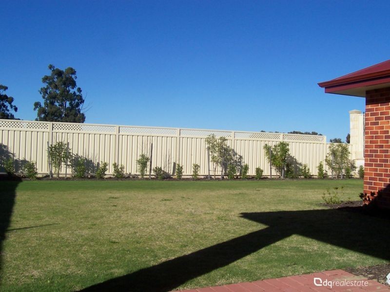 27 Condro Bend, Sinagra WA 6065