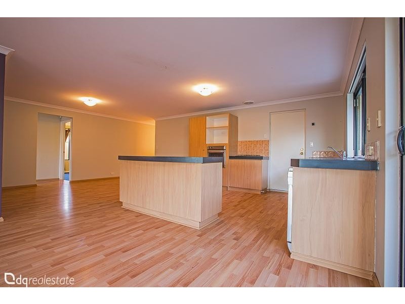 4 Olympus Loop, Merriwa WA 6030