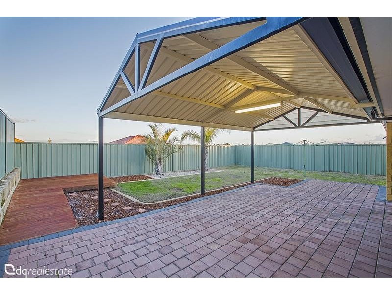 4 Olympus Loop, Merriwa WA 6030