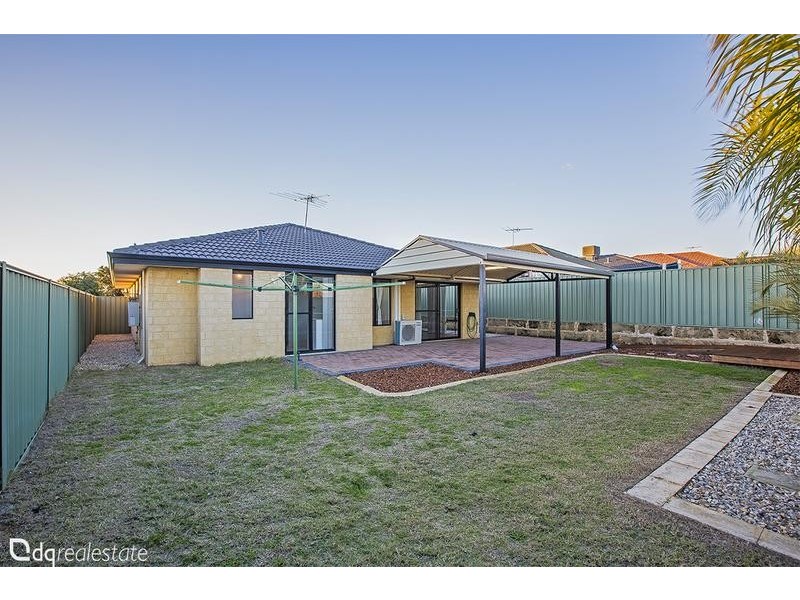 4 Olympus Loop, Merriwa WA 6030