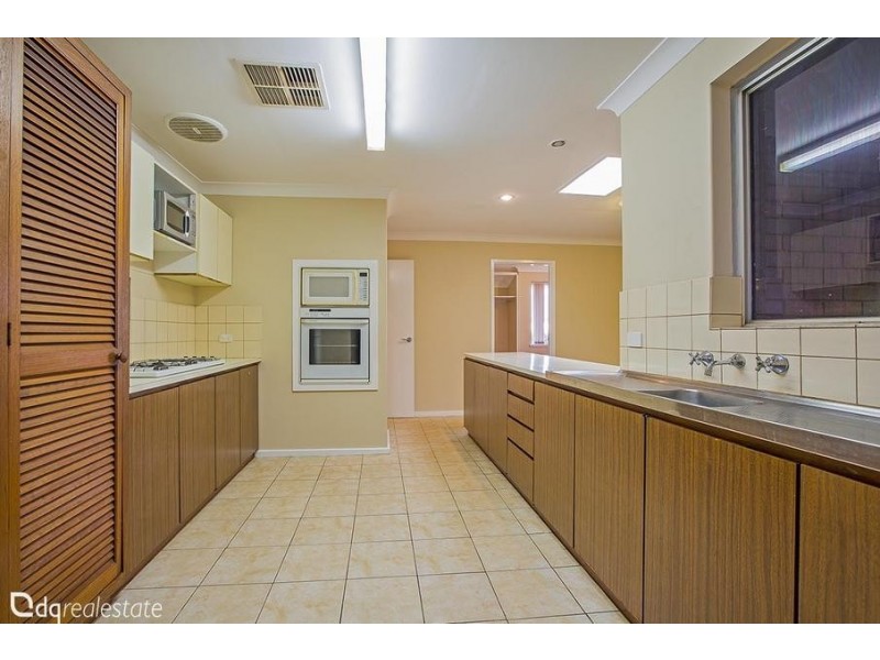 15 Uringa Way, Wanneroo WA 6065