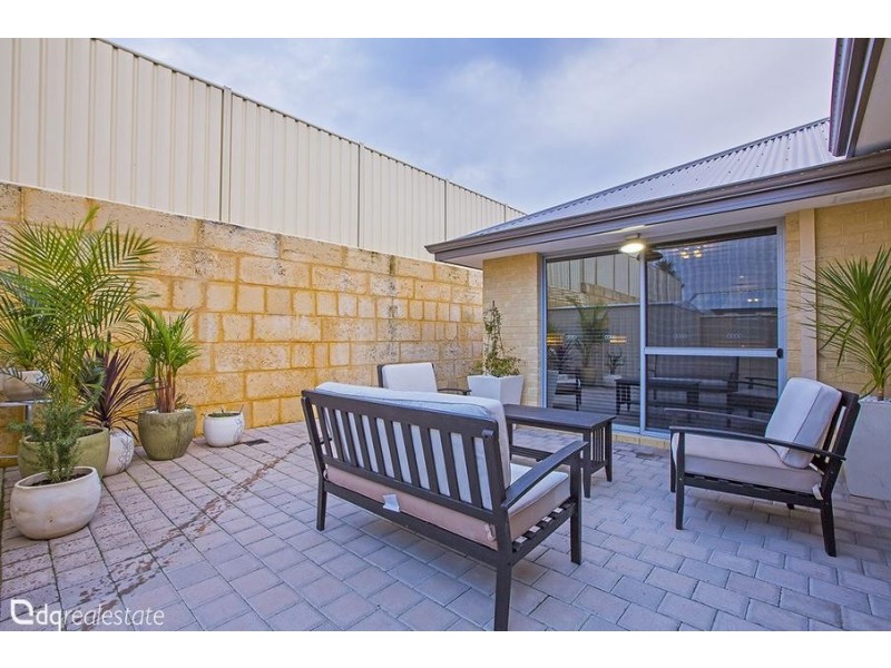 14 Eastman Turn, Tapping WA 6065