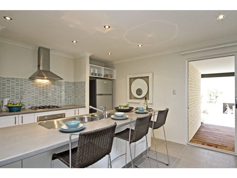 31 Botanic Ave, Banksia Grove WA 6031