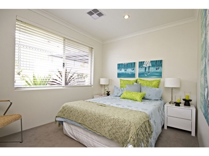 31 Botanic Ave, Banksia Grove WA 6031