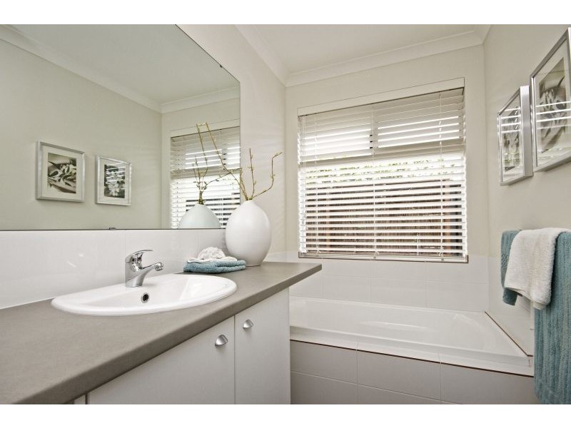 31 Botanic Ave, Banksia Grove WA 6031