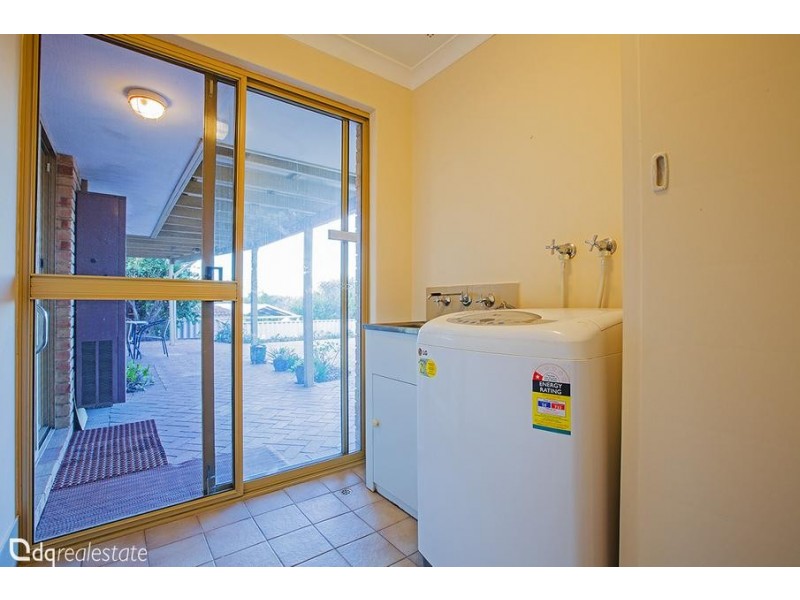 2 Fleetwood Circuit, Woodvale WA 6026